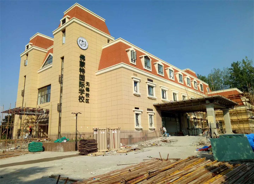 壓線機和彈簧機的區別：